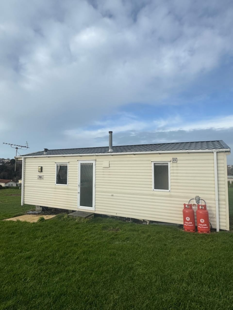 Sea Shanty - WiFi Campground/ 
RV Resort in Newquay