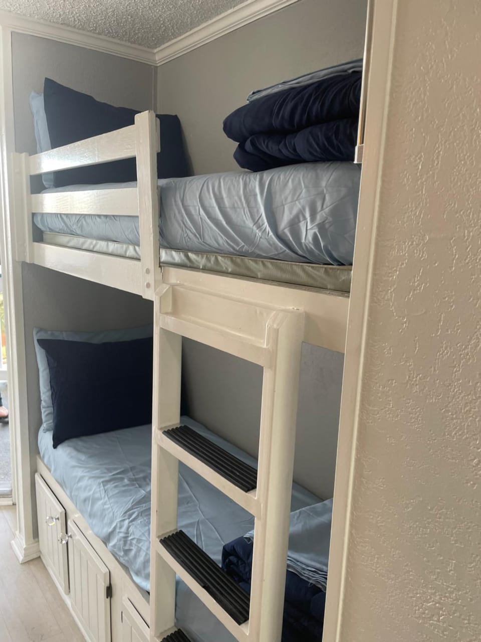 bunk bed