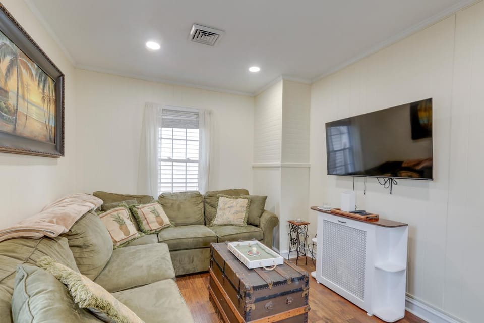 Walk to Beach & Boardwalk: Jersey Shore Cottage! House in Wildwood