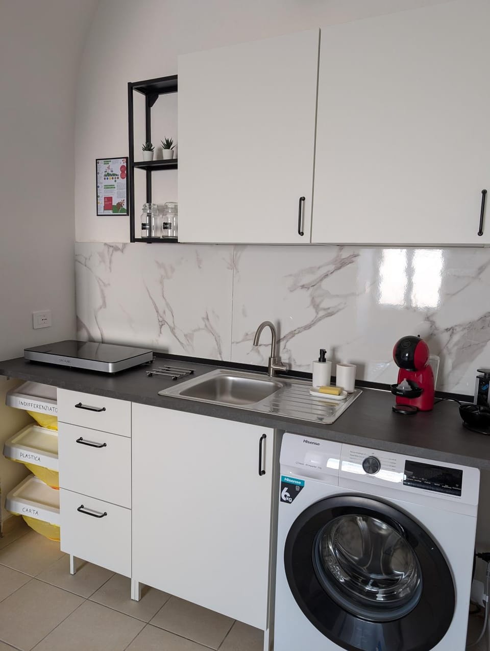 Kitchen or kitchenette