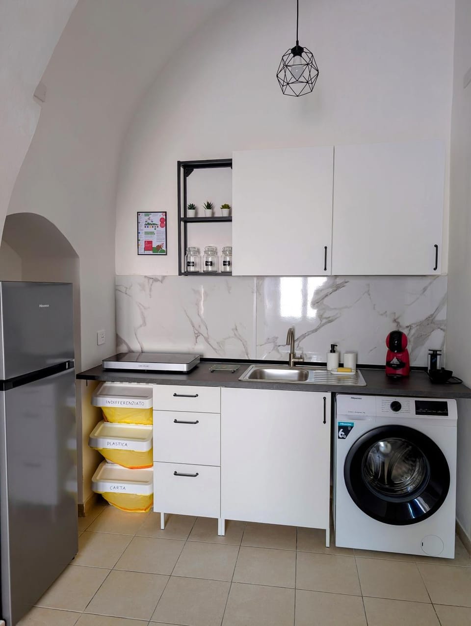 Kitchen or kitchenette