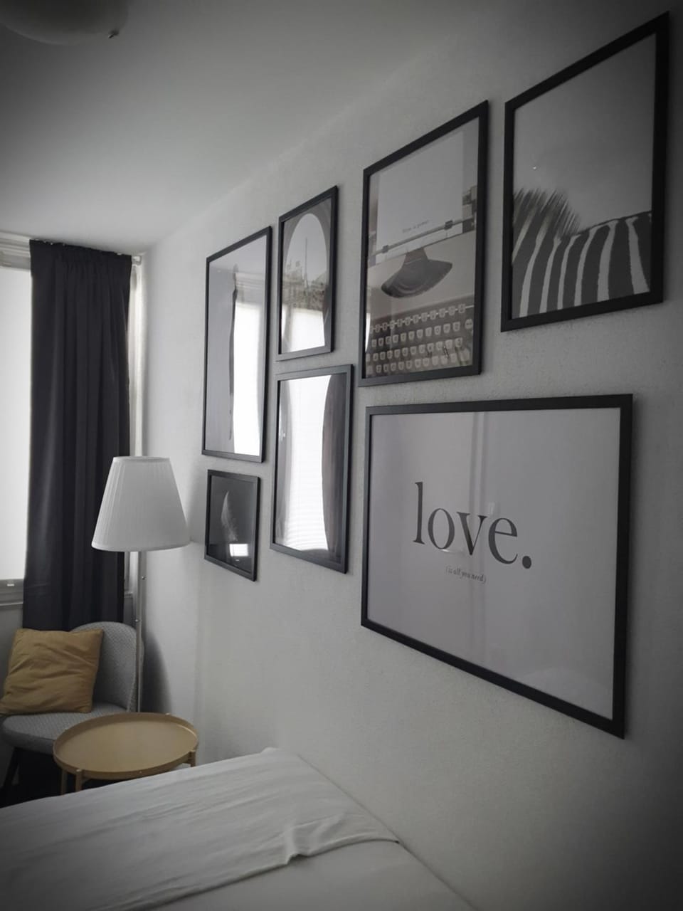 Bed, Decorative detail, Bedroom
