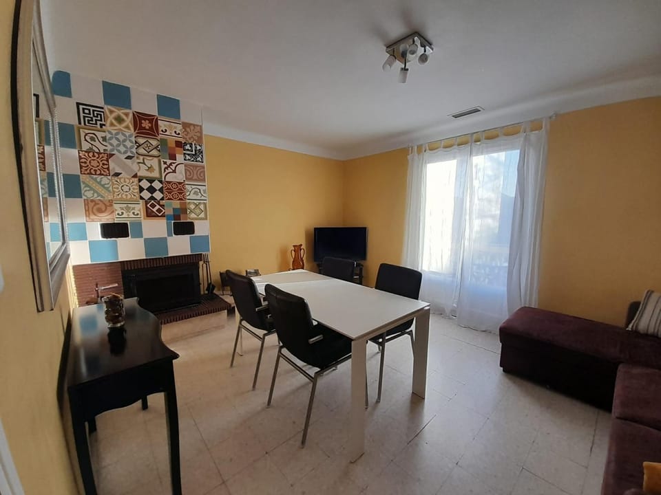 Vue D Ansignan Apartment in Catalonia