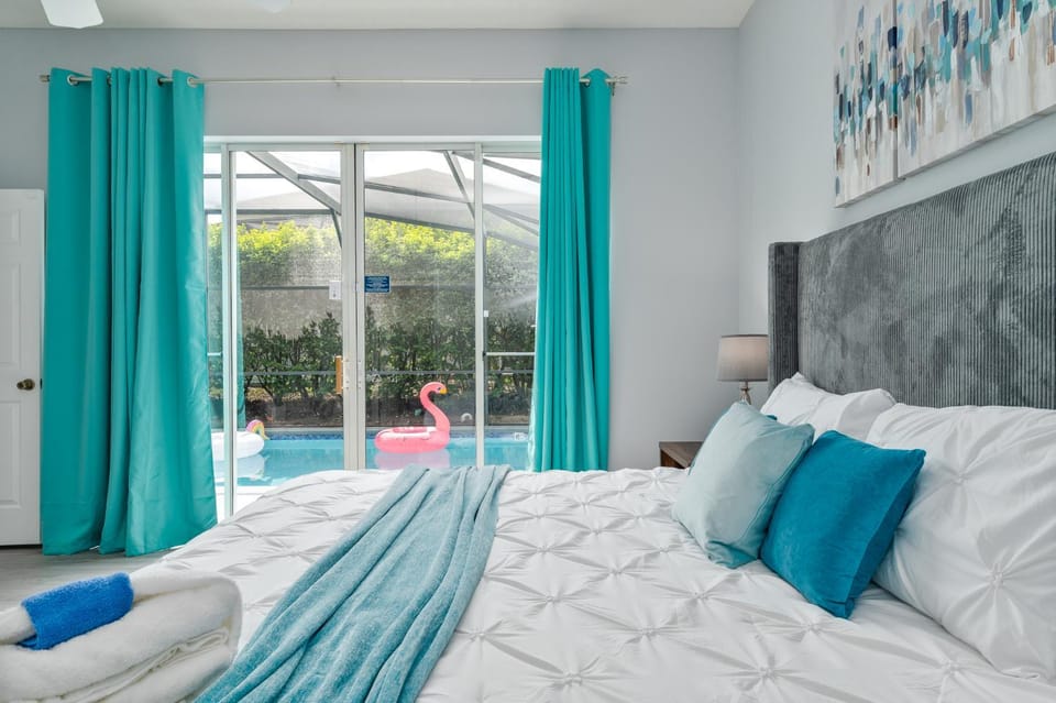 Blissful Blue Oasis Near Disney House in Four Corners