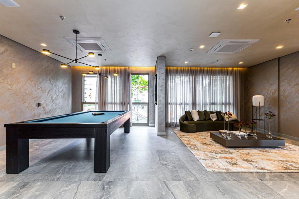 Property building, Day, Area and facilities, Entertainment, air conditioner