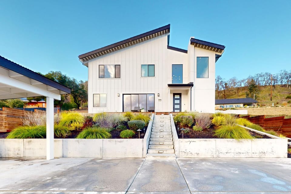 Chardonnay Getaway House in Glen Ellen