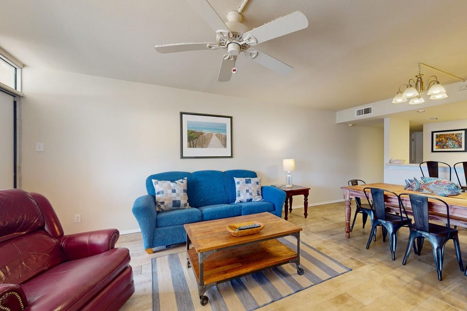 Oceans 11th Apartment in Port Aransas
