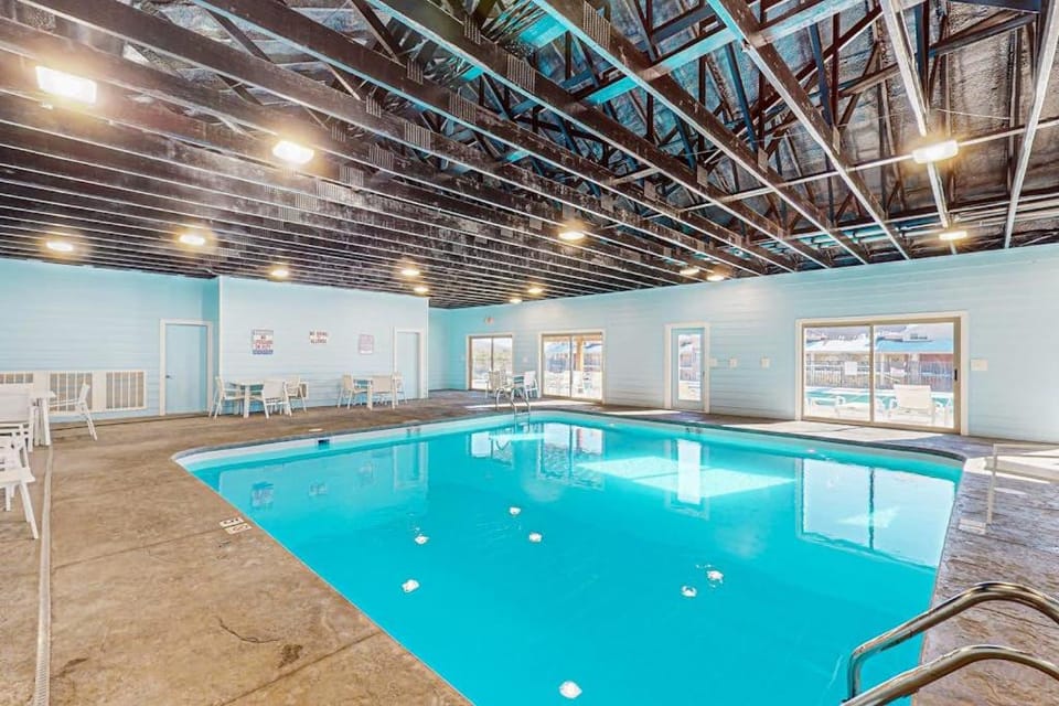 Cozy Cove Lodge House in Branson