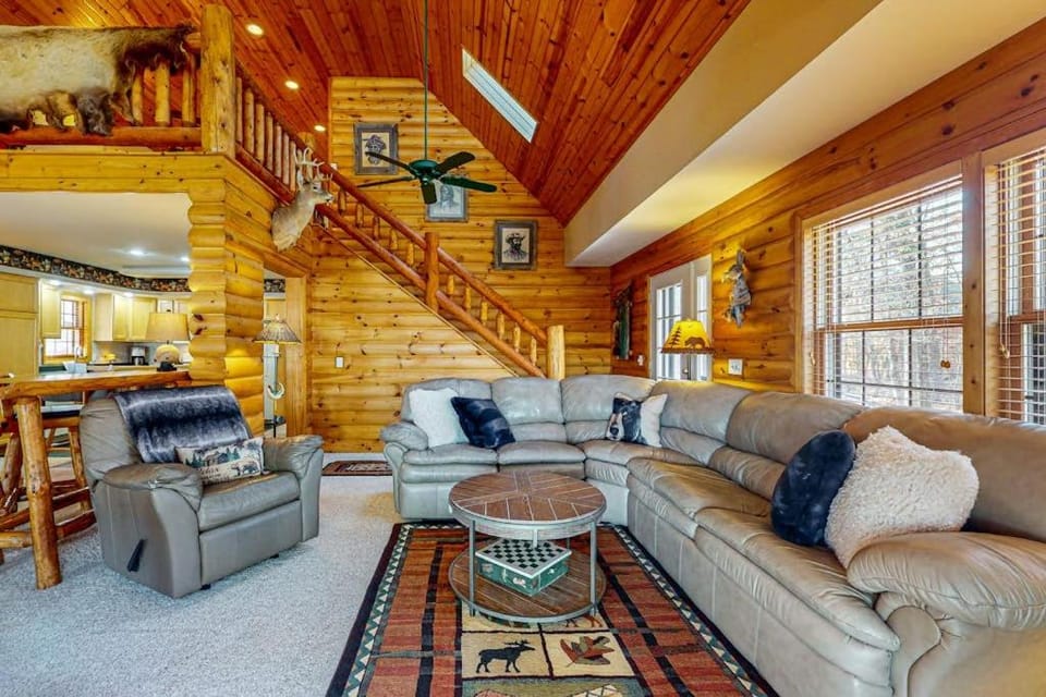 The Lake House House in Castle Rock Lake
