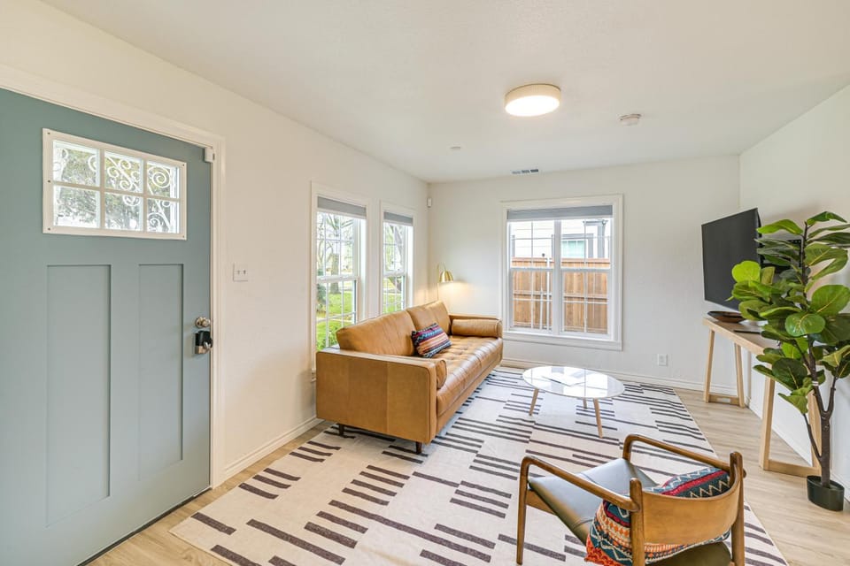 1 Block to Dallas Stadium! Home w/ Hot Tub! House in Arlington