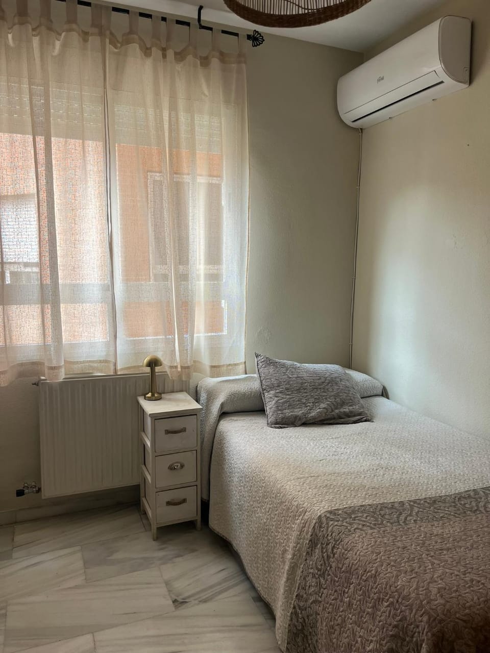Habitación Estación Granada Vacation rental in Granada