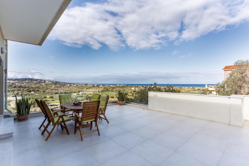 Day, Natural landscape, Garden, View (from property/room), Balcony/Terrace, Balcony/Terrace, Dining area, Sea view