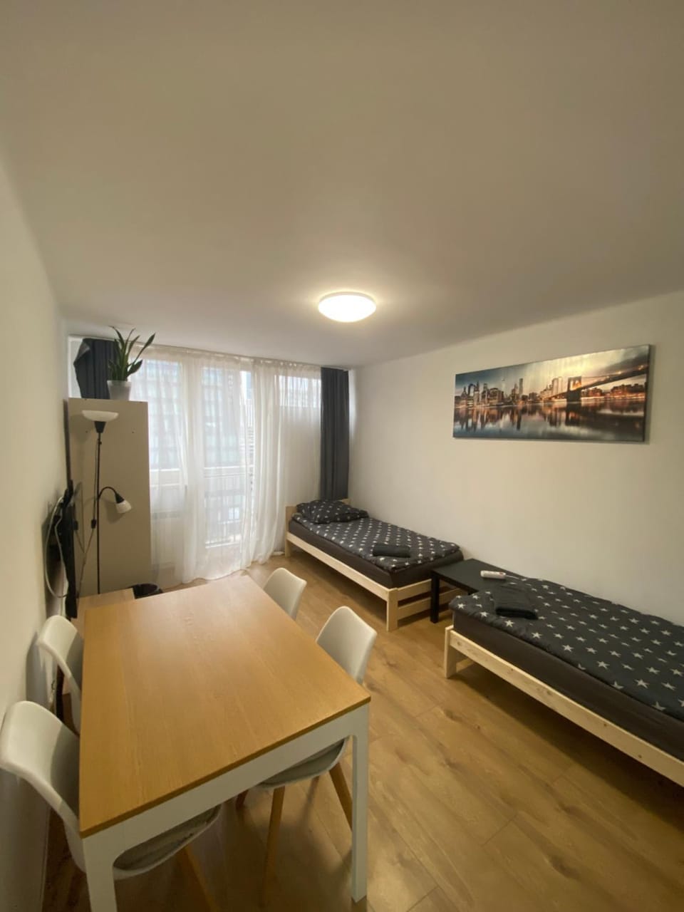 Bed, Photo of the whole room