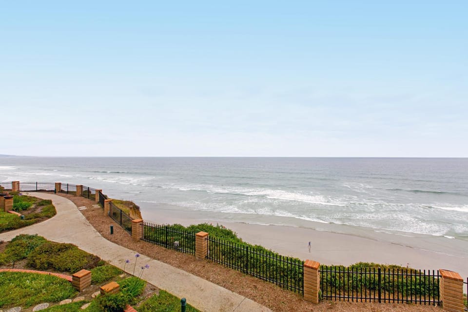 Breathtaking Bungalow - DMST22 House in Solana Beach