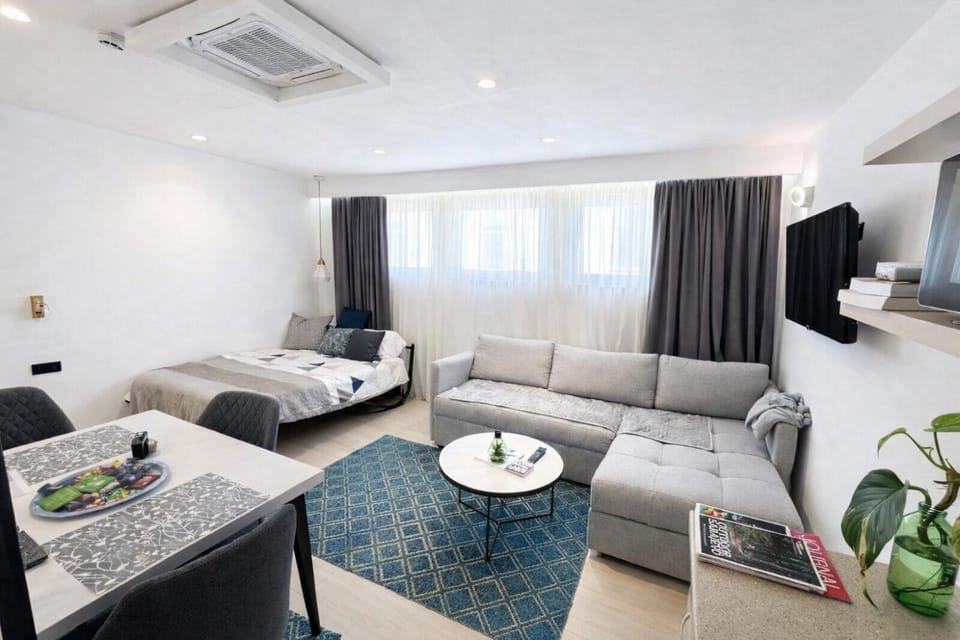 Living room, Bedroom