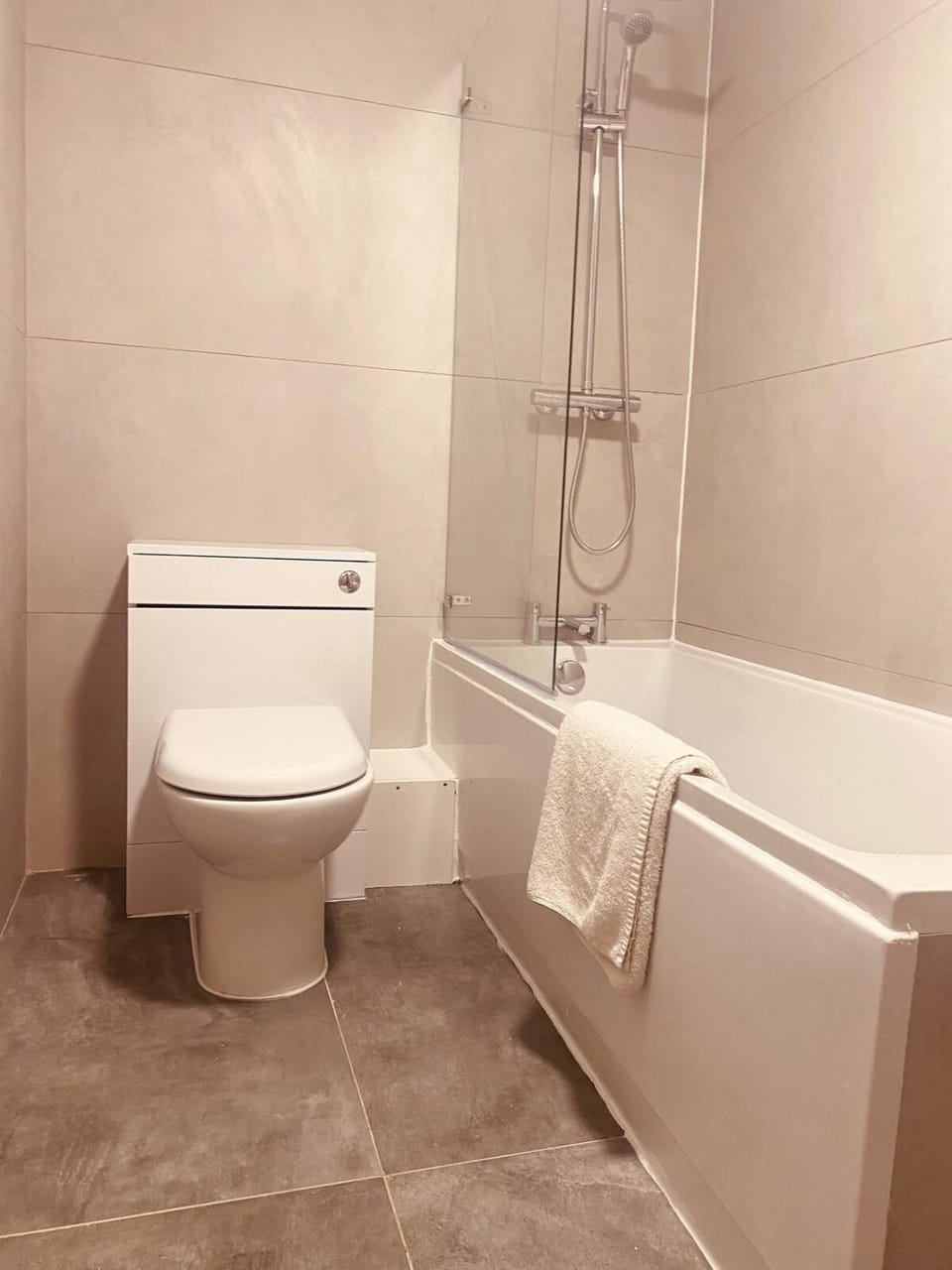 Iconic Location 3 Bed 2 Bath Flat near Regents Park Apartment in London Borough of Camden