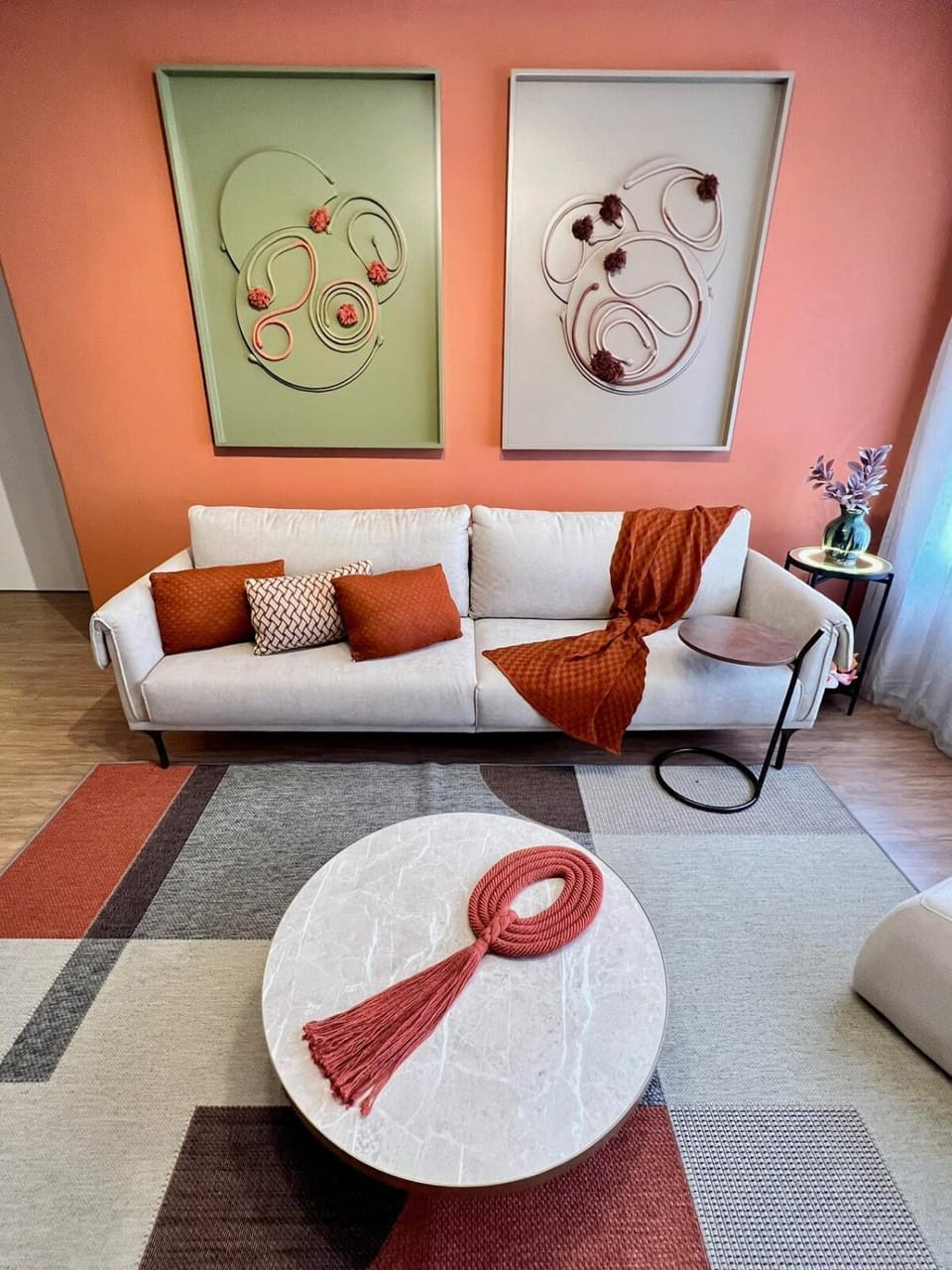 Living room, Decorative detail, Seating area