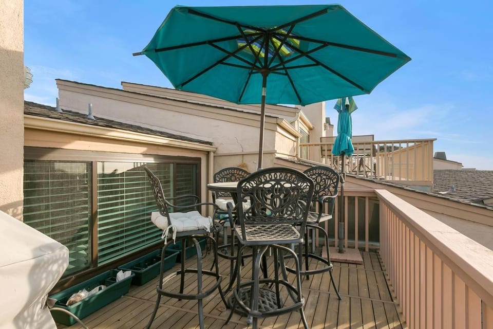 A Wave From It All - SUR42 House in Solana Beach