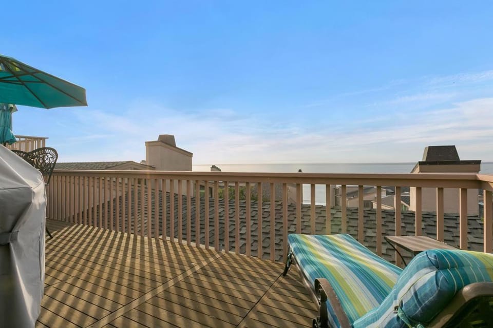 A Wave From It All - SUR42 House in Solana Beach