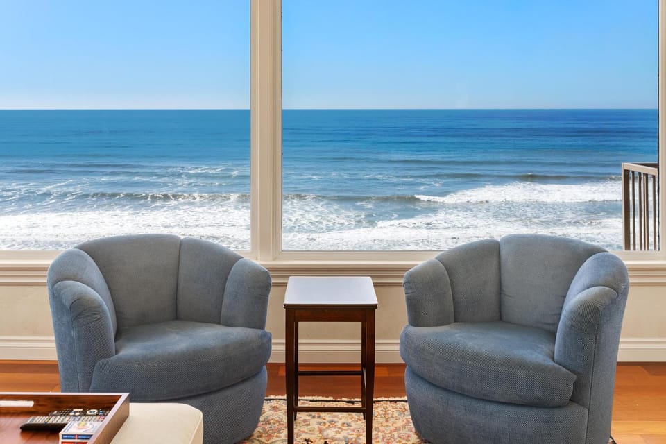 Beach View Beauty - DMBC775D House in Solana Beach