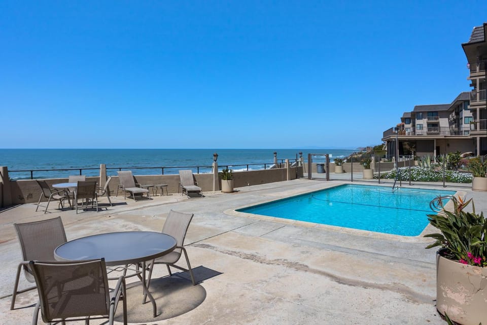 Slow M'ocean - DMBC853A House in Solana Beach