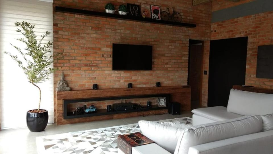 Communal lounge/ TV room, TV and multimedia, Living room, Seating area