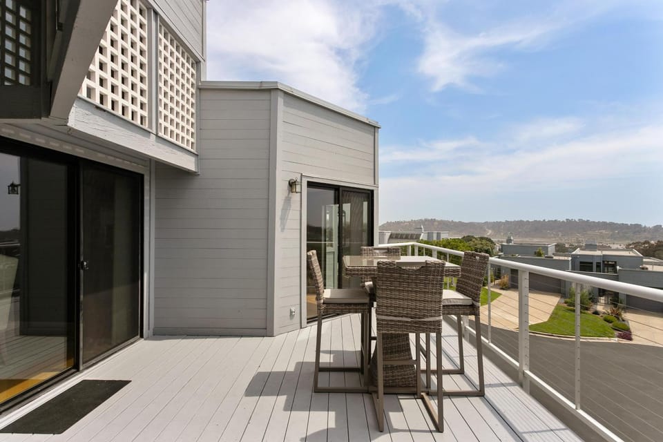 Vista Pacific - DM1050 House in Solana Beach
