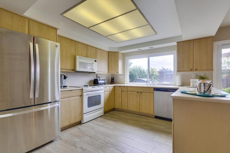 Bare Feet & Salty Hair-DMBC141S House in Solana Beach