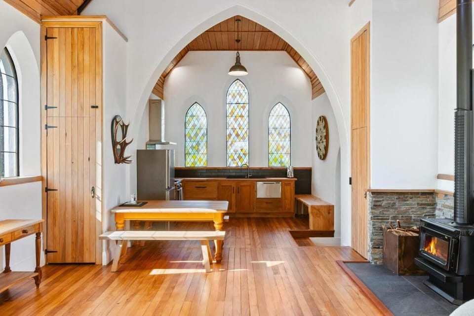 St Patrick's Church - Hawea Flat House in Otago