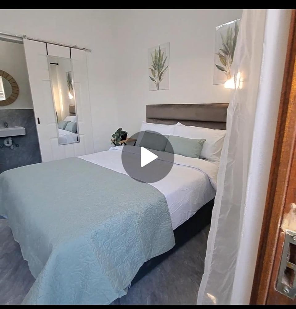 60 On Kosmos Bed and Breakfast in Cape Town