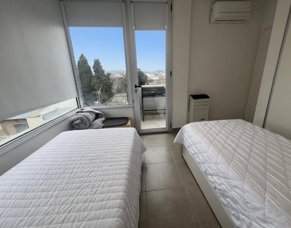 Bed, Bedroom, air conditioner
