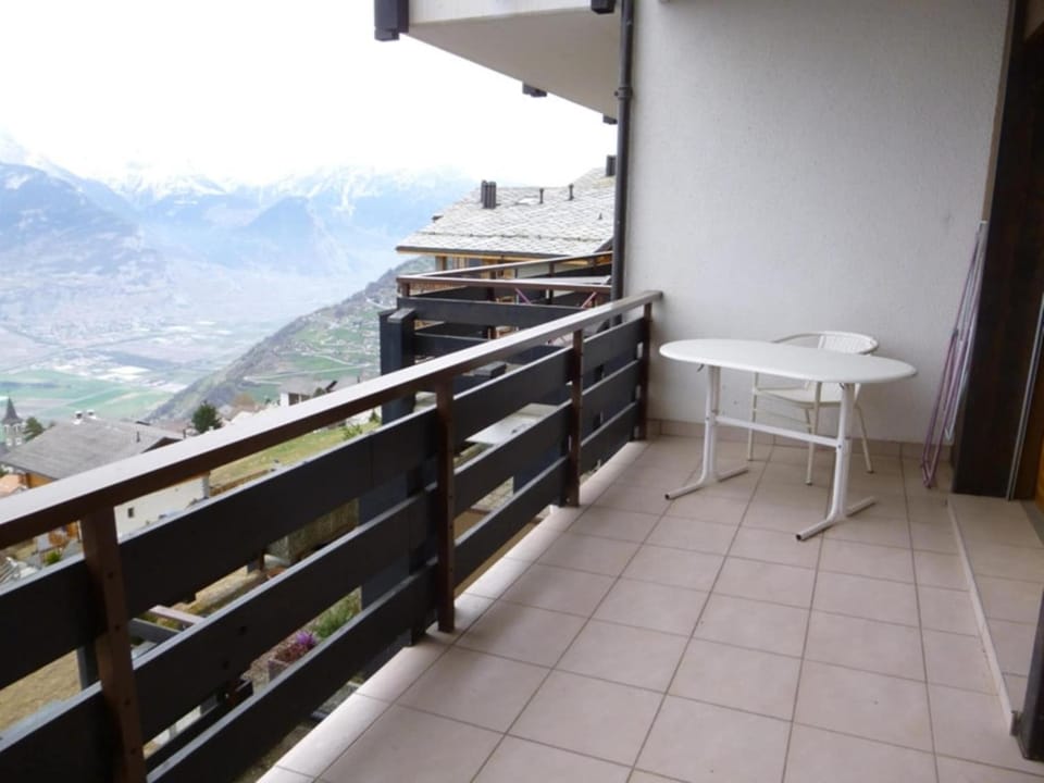 Property building, Balcony/Terrace