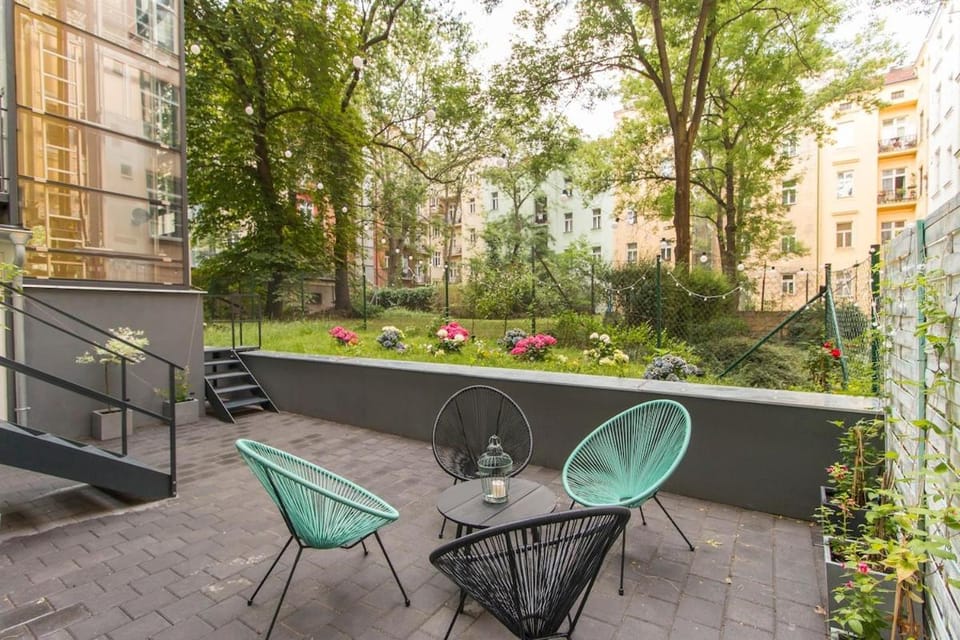 Property building, Patio, Garden, View (from property/room), Balcony/Terrace, Garden view
