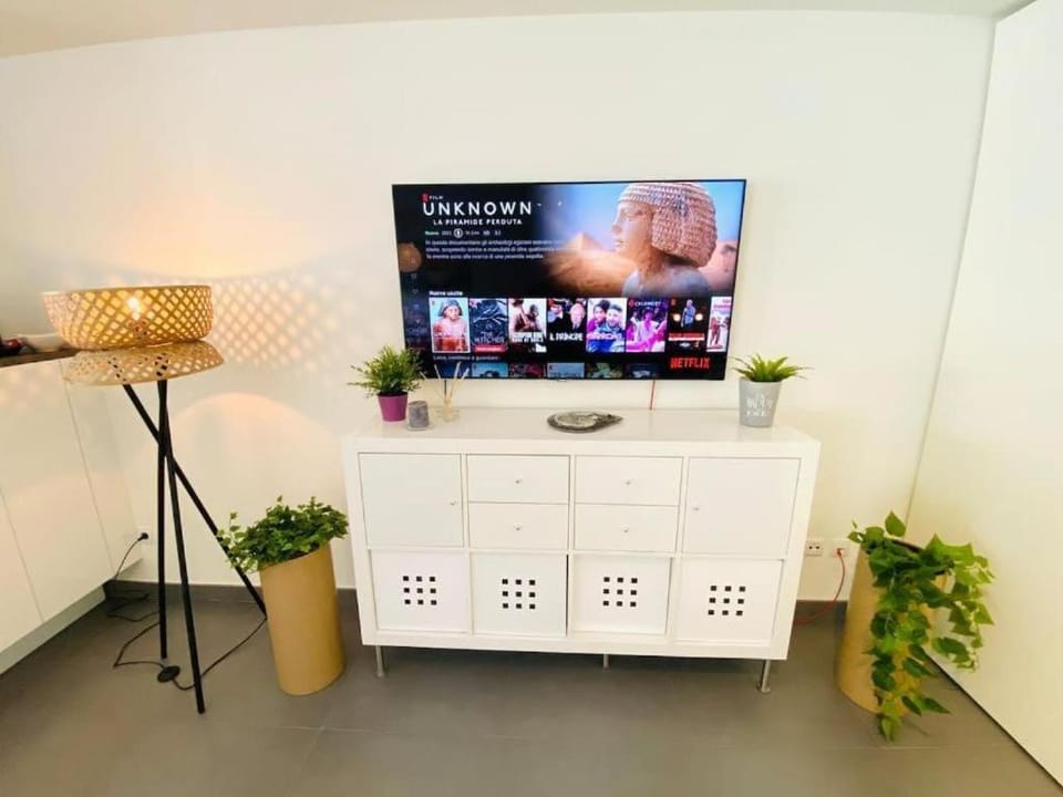 Airy and spacious 3 Bedroom w terrace&parking Apartment in Strassen