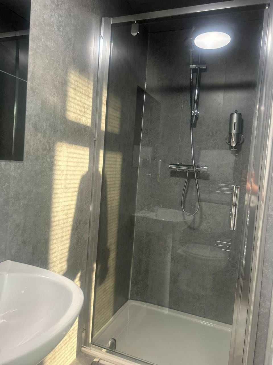 Brand new room Grosvenor suites 1 Apartment in Hartlepool