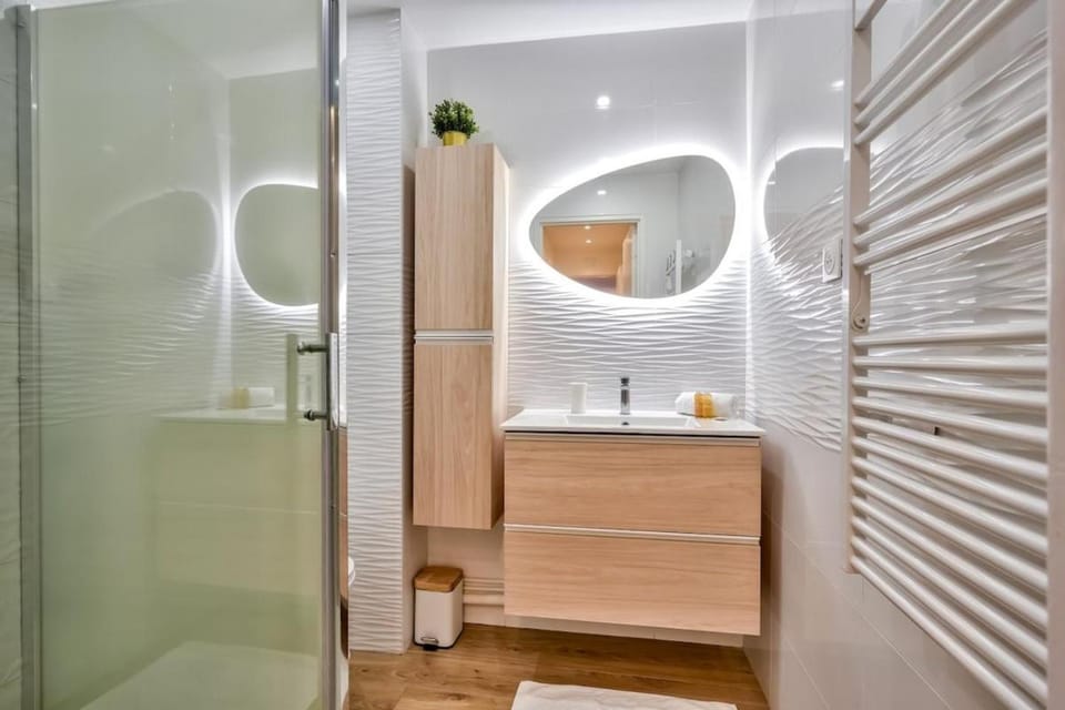Superbe appartement aux portes de Paris WIFI et TV Apartment in Clichy