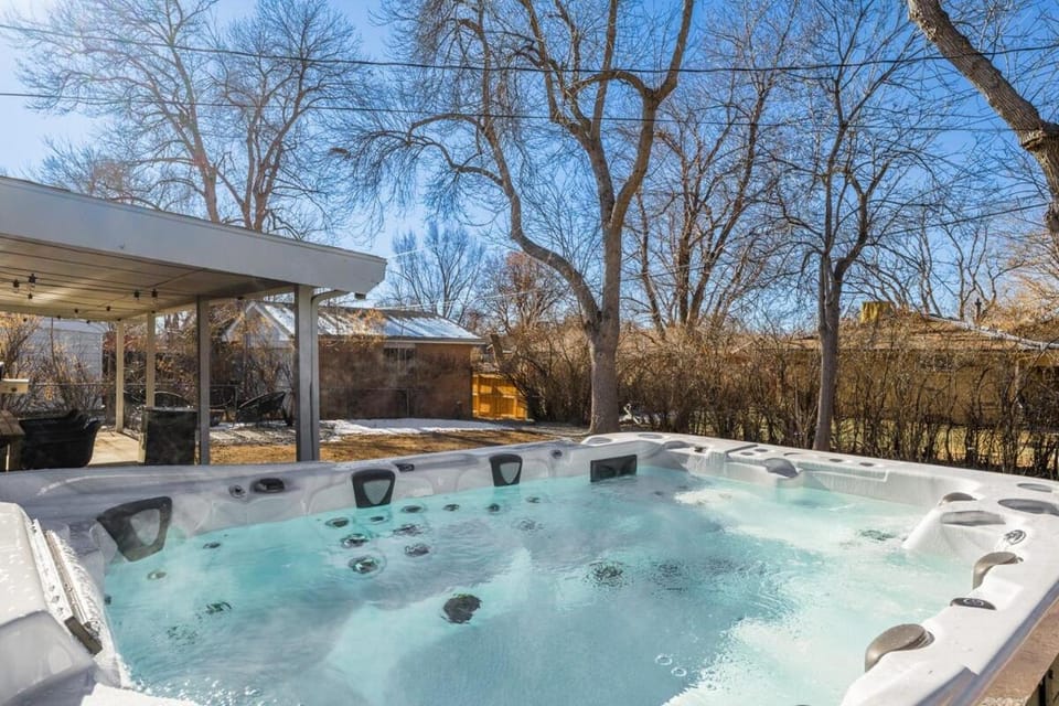 Natural landscape, Hot Tub