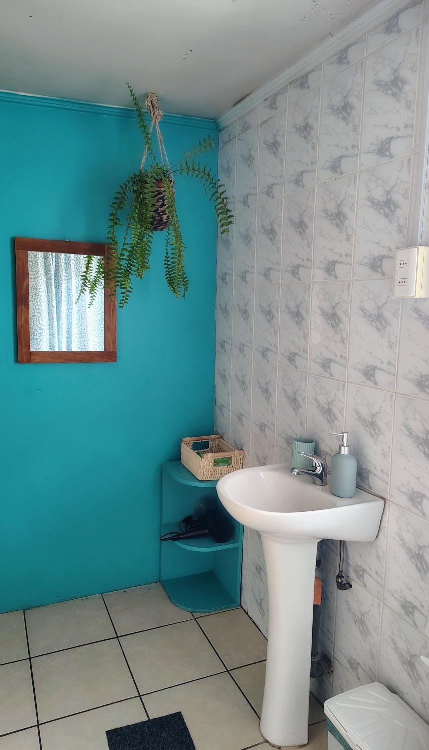 Habitación cómoda, con baño privado y estacionamiento Vacation rental in Temuco