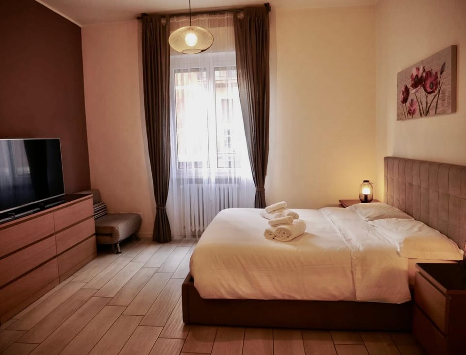 Bed, TV and multimedia