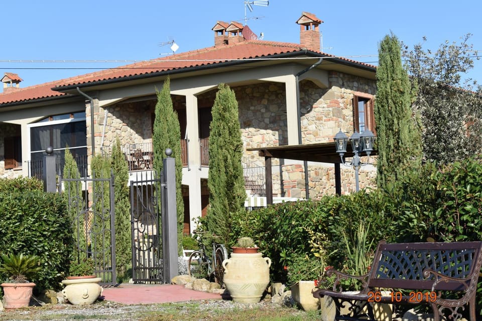 Agriturismo La Spiga Farm Stay in Tuscany