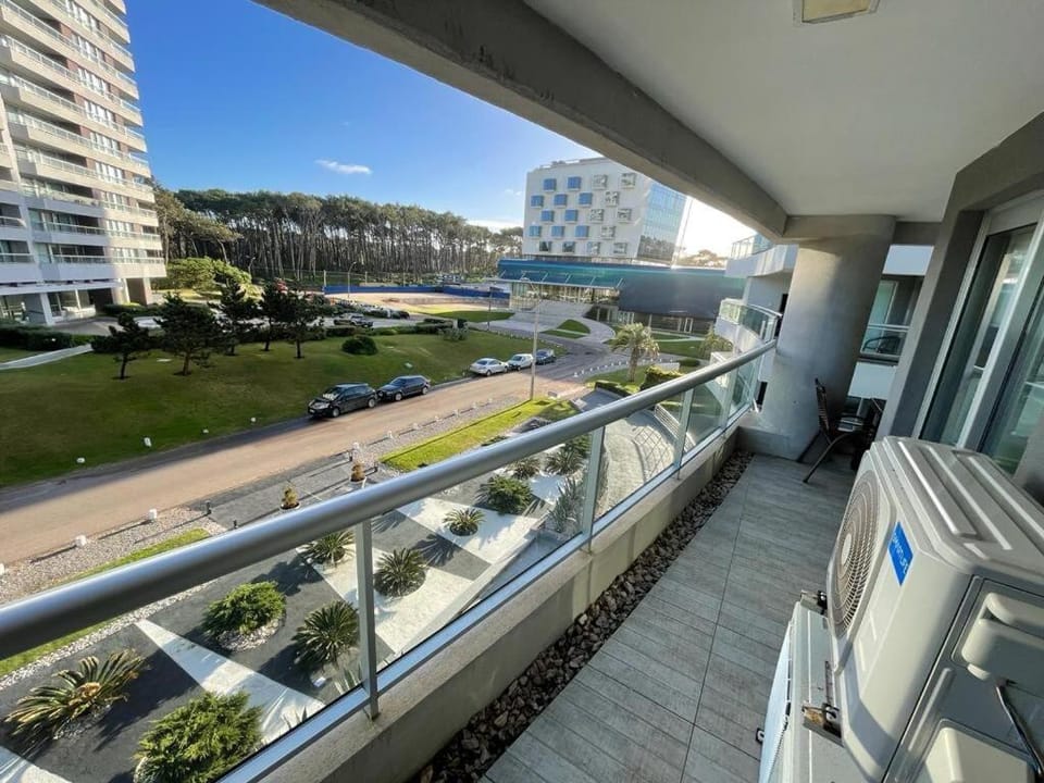 Look Brava tower Apartment in Punta del Este