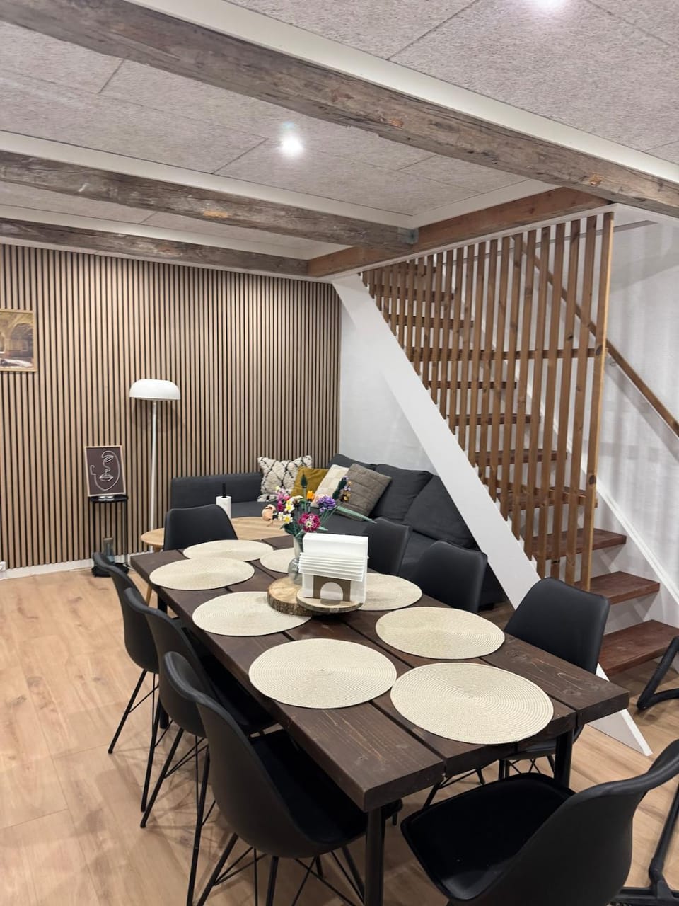 The Wild Swan - Big house with many beds in Odense - Free Parking Apartment in Region of Southern Denmark