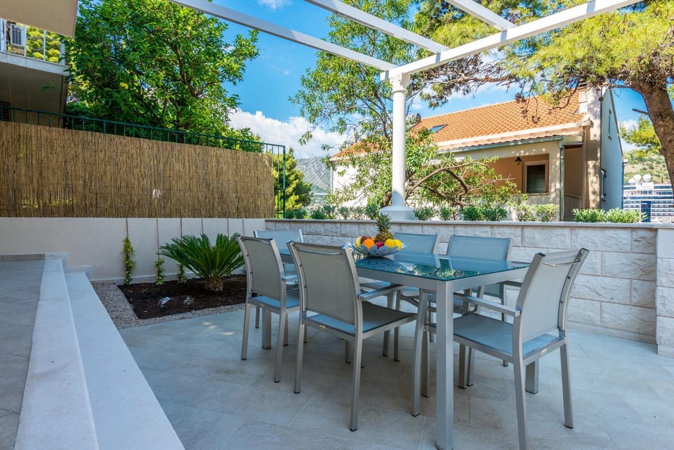 Balcony/Terrace, Seating area, Dining area