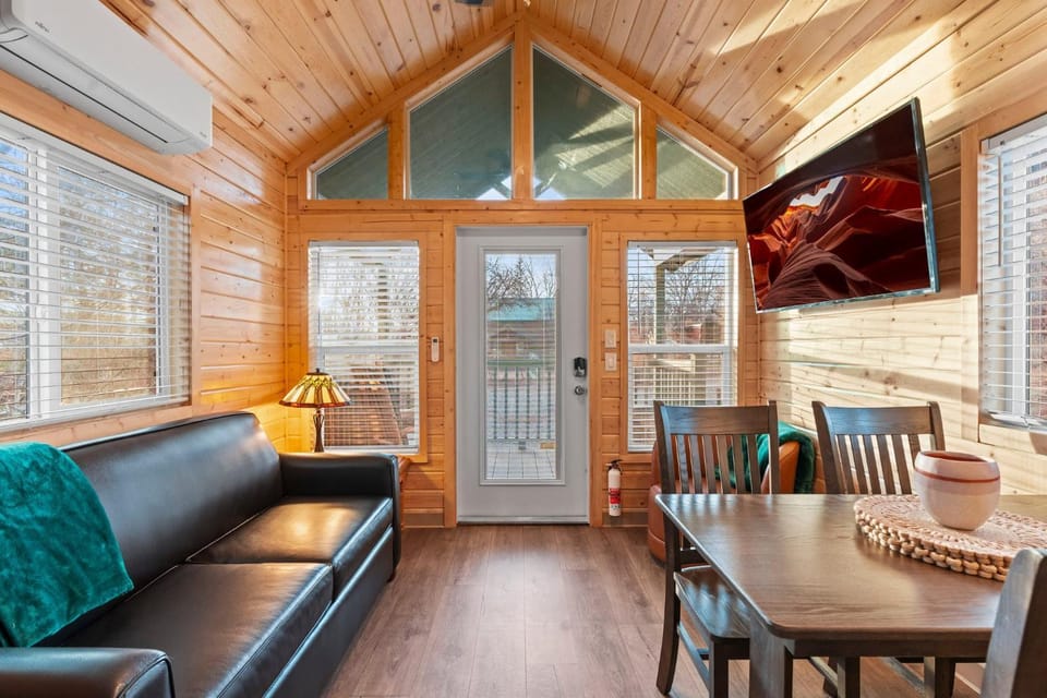 NEW Moondance Majestic Mini Cabin Cathedral Rock Cabin in Sedona