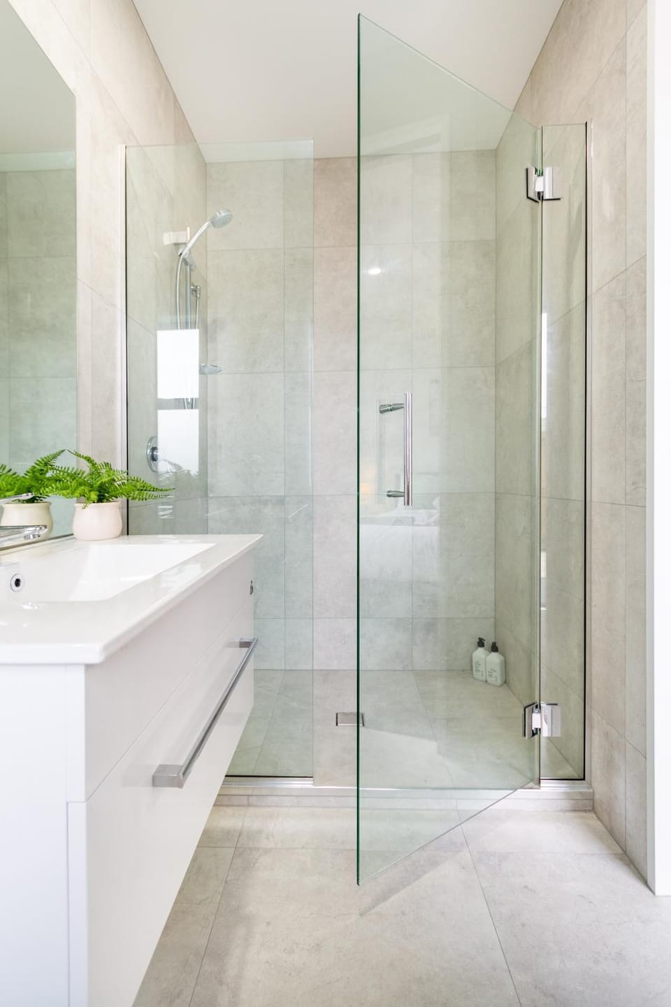 Shower, Bathroom, towels