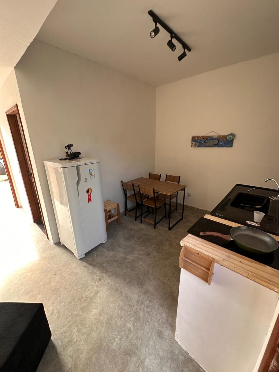 Kitchen or kitchenette, Dining area, pet friendly, stove
