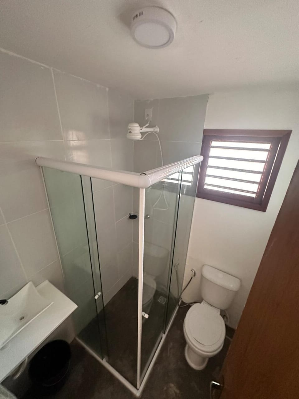Shower, Bathroom, towels