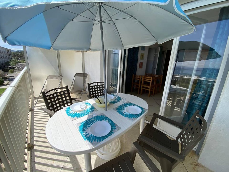 Appartement au Lavandou avec terrasse vue mer et parking - FR-1-816-17 Apartment in Le Lavandou