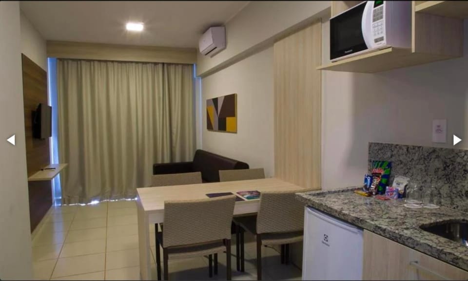 TV and multimedia, Kitchen or kitchenette, Dining area, minibar