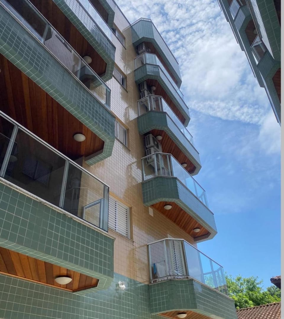 Apartamento na melhor localização de Ubatuba, com Duas varandas Apartment in Ubatuba